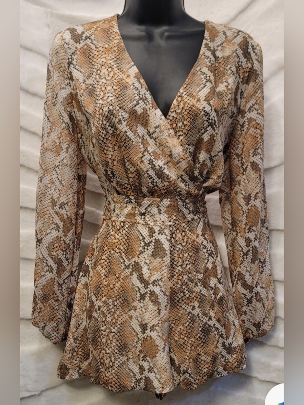 GUESS GABI SNAKE TIE ROMPER Shorts Women's Size XS Org. $119